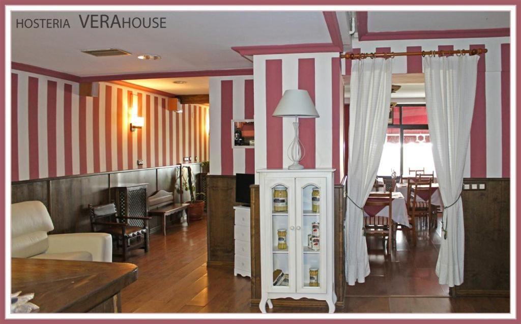 Hosteria Verahouse 하라이스 데 라 베라 외부 사진
